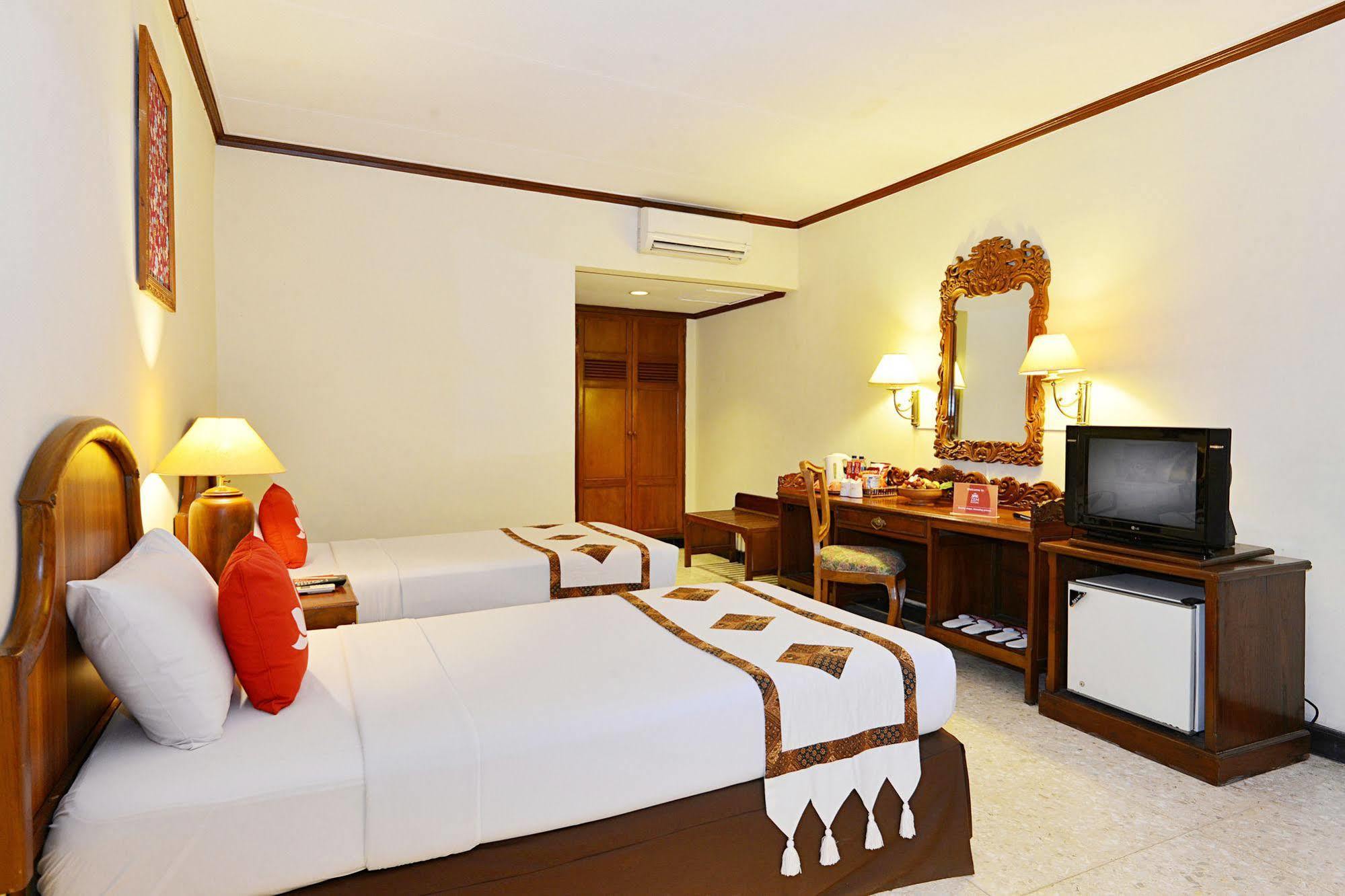 Zen Rooms Jogja Cendrawasih Pakualaman Kültér fotó
